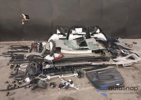 2024 Toyota Venza Le из США, поврежденный, VIN JTEAAAAHXRJ158019